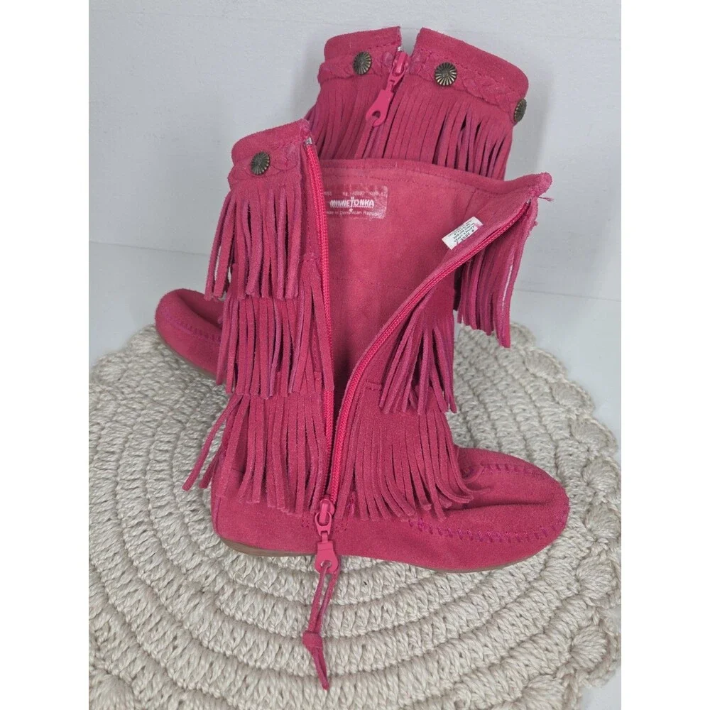 NEW Minnetonka 3 Layer Fringe Boots Girls 12 Pink Leather Suede Moccasin Barbie
